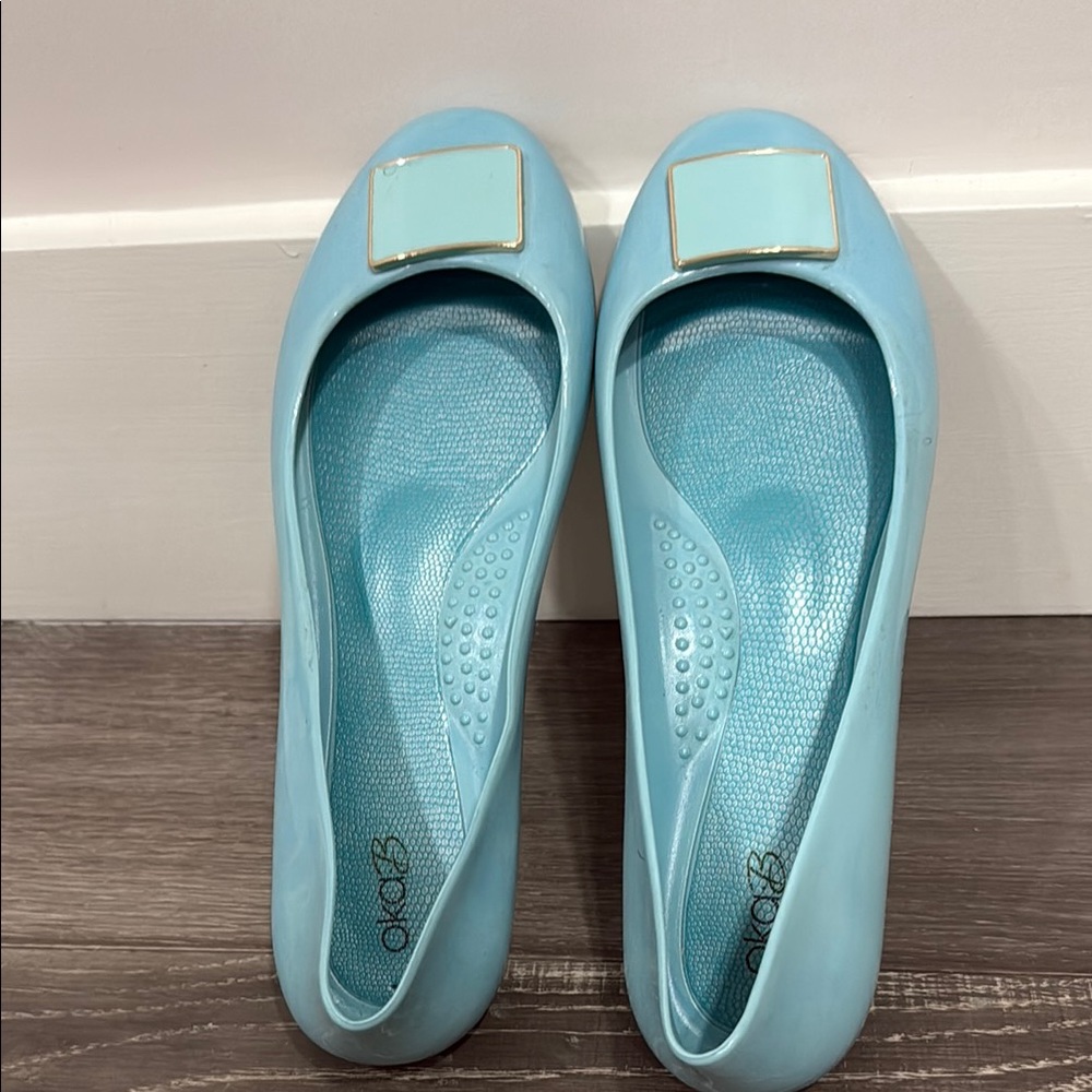 OKA b Blue Flats Classic Slip-On Design
